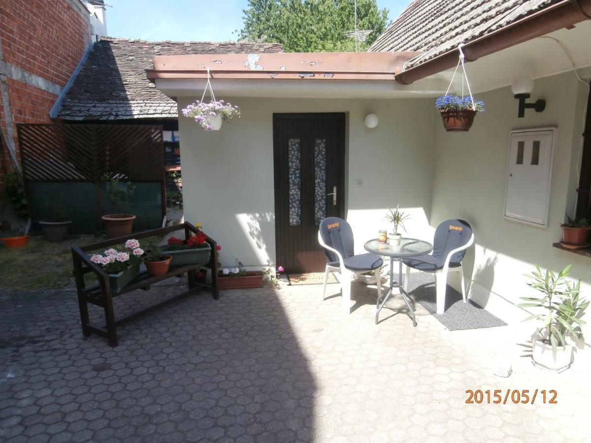 Apartments With A Parking Space Samobor, Prigorje - 12869 ภายนอก รูปภาพ