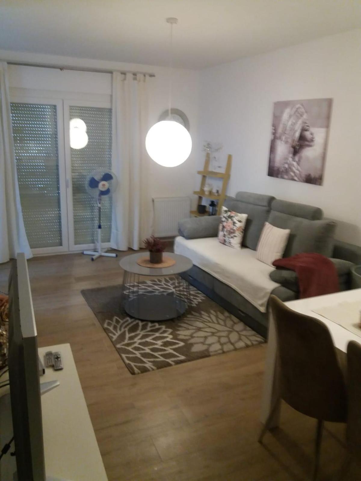 Apartments With A Parking Space Samobor, Prigorje - 12869 ภายนอก รูปภาพ